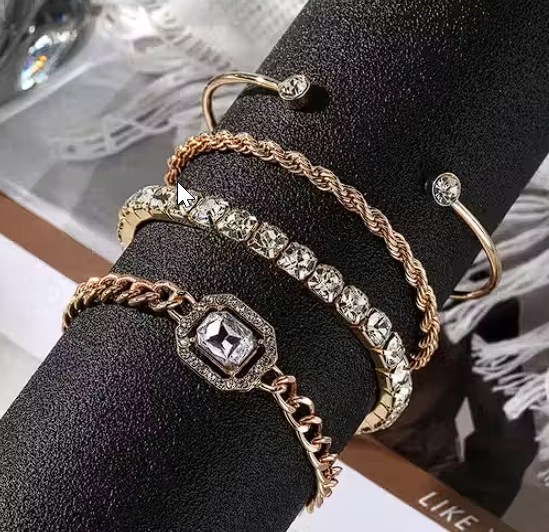 Charm Bracelet Set – 4-Piece
